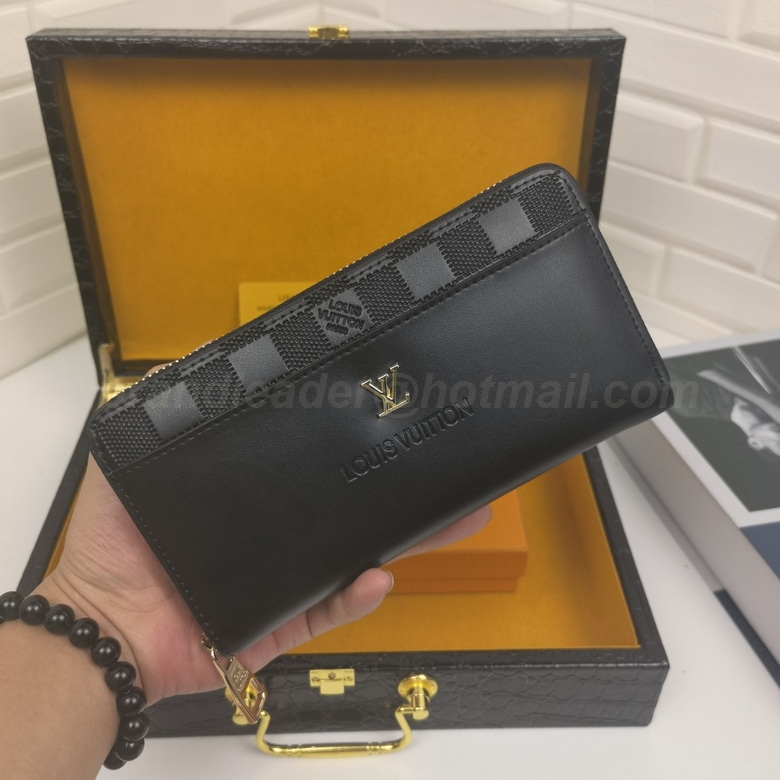 LV Wallets 87